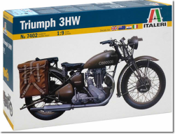 WW2 British Triumph 3HW motorbike (1/9 scale)